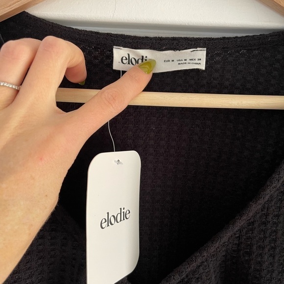 Elodie Waffle Knit Tie Front Crop Top - M - Picture 3 of 4